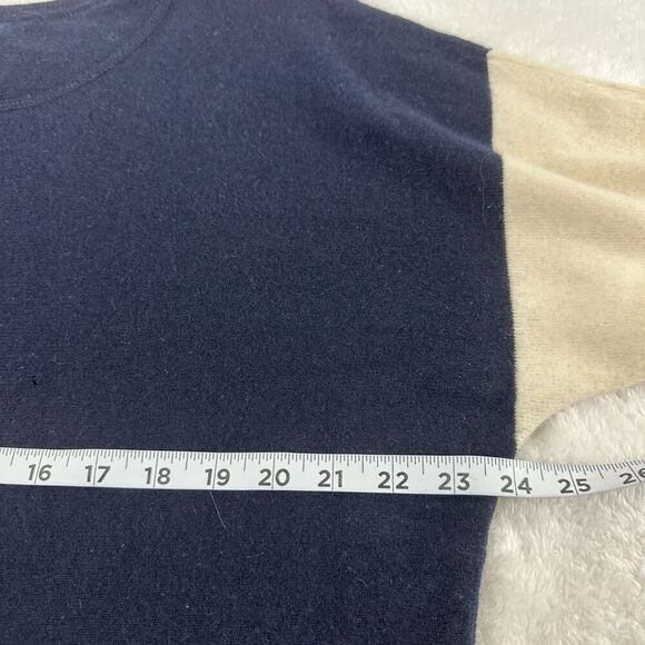 Vince M Short Sleeve Cashmere Sweater Navy Blue Cream Colorblock Minimalist - Picture 7 of 8